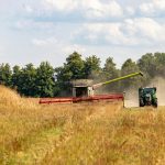 Rolnictwo 2.0 – jak nowoczesne maszyny rolnicze zmieniają krajobraz wiejski